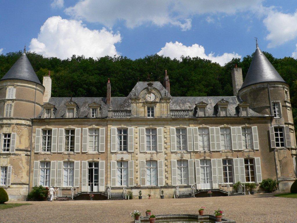 Le château de Chalay à Saint Quentin lès Troo